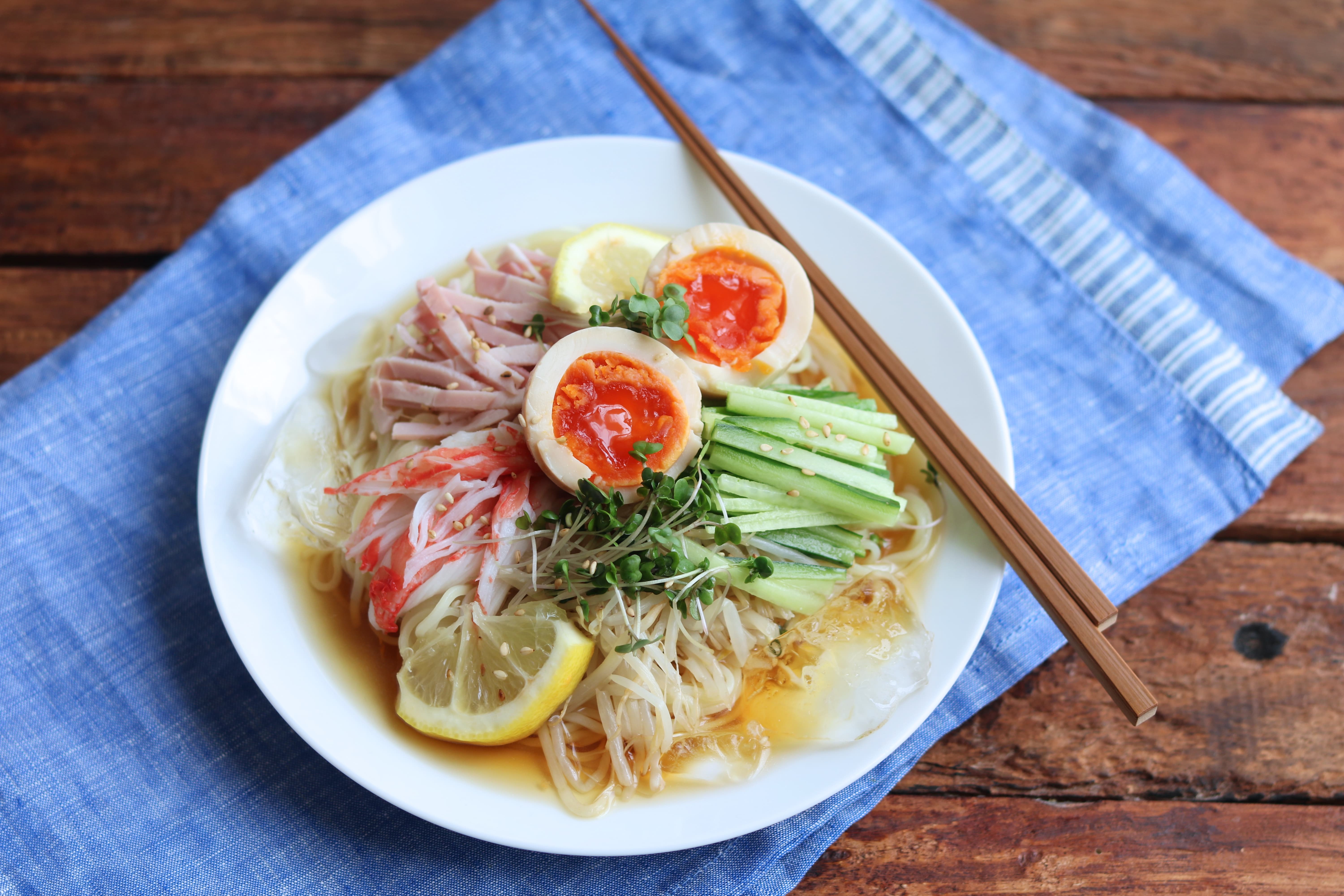 お弁当に麺を詰めるコツは 夏にぴったり つるっと食べやすい麺弁当 クレライフ クレハの家庭用品サイト