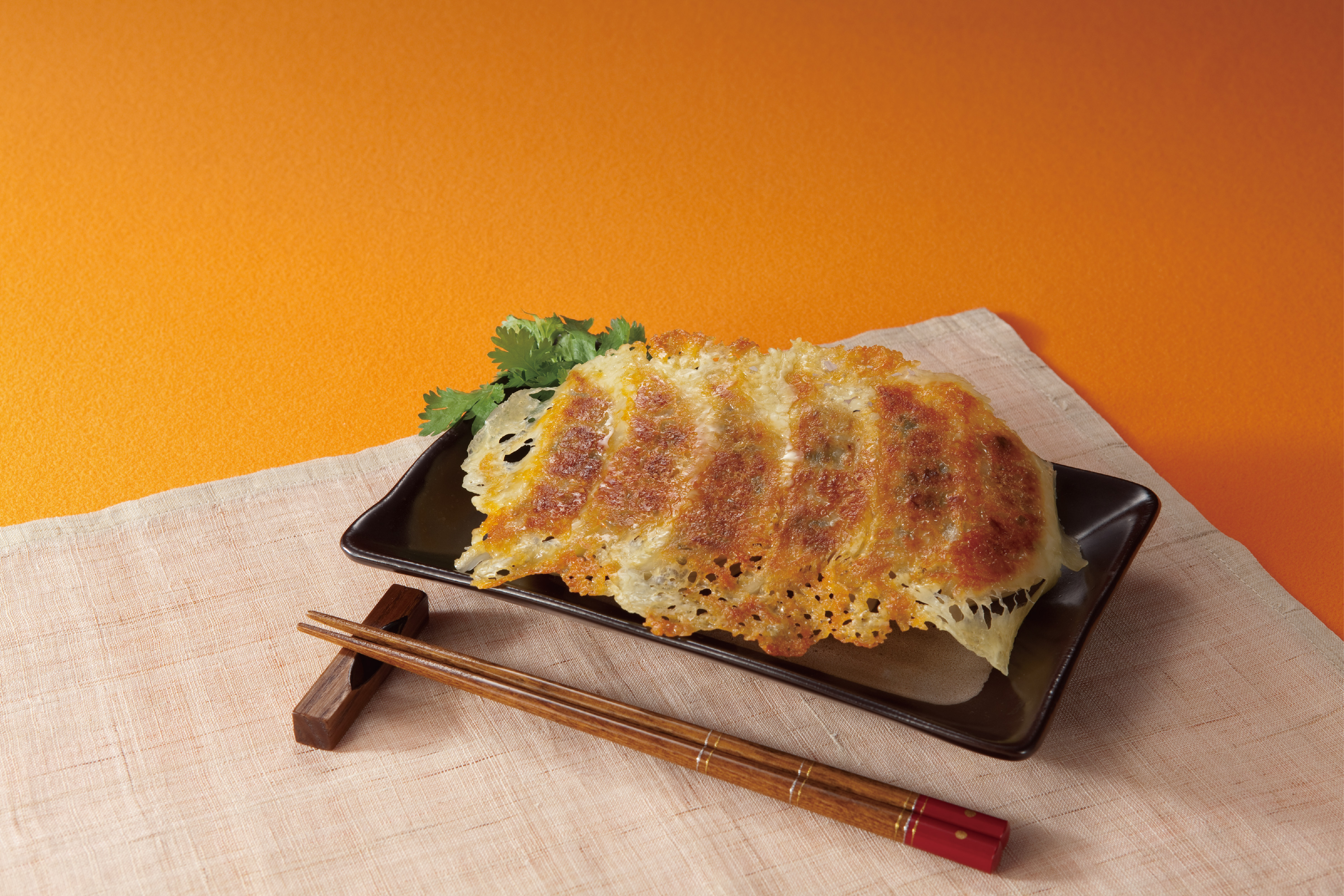 パリパリチーズの羽根つきギョーザ