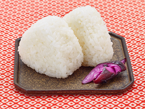 新米を味わう！至福の塩むすび