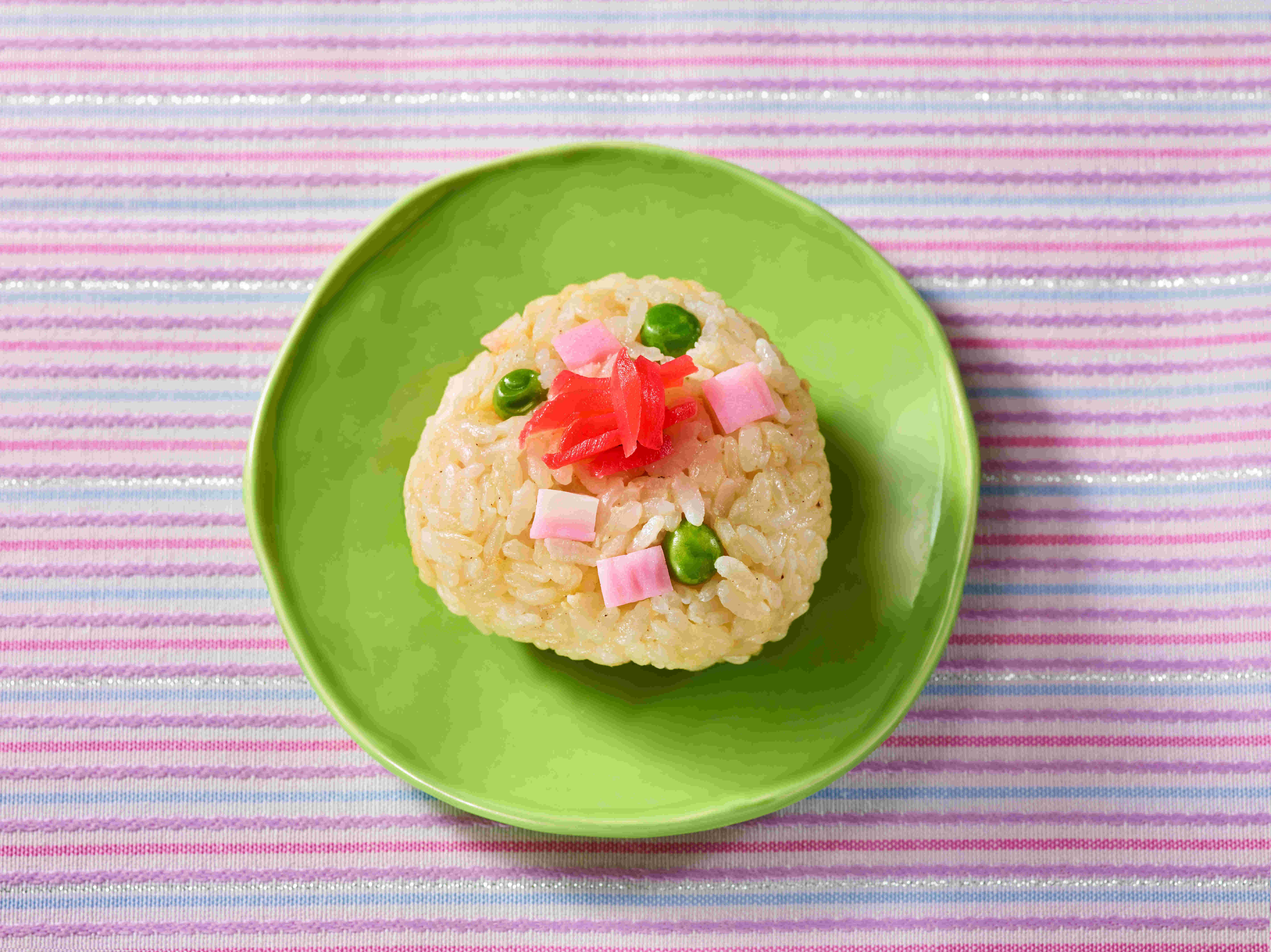レンジで炒飯風おにぎり