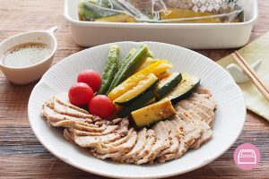 夏のおもてなしシーンにイチオシ！覚えておくと便利な夏野菜と豚肉の作り置きおかず