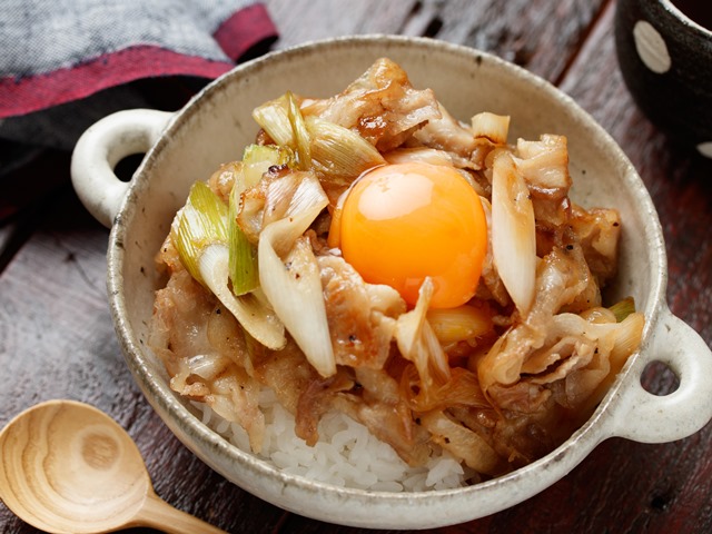 お月見スタミナ丼