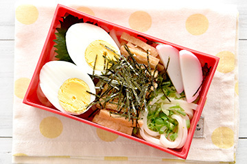 きざみ海苔がパリパリ！冷やしうどん