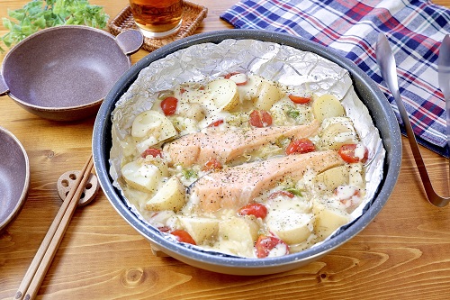 ワンパンボリュームおかず♡『鮭と野菜のみそチーズ焼き』