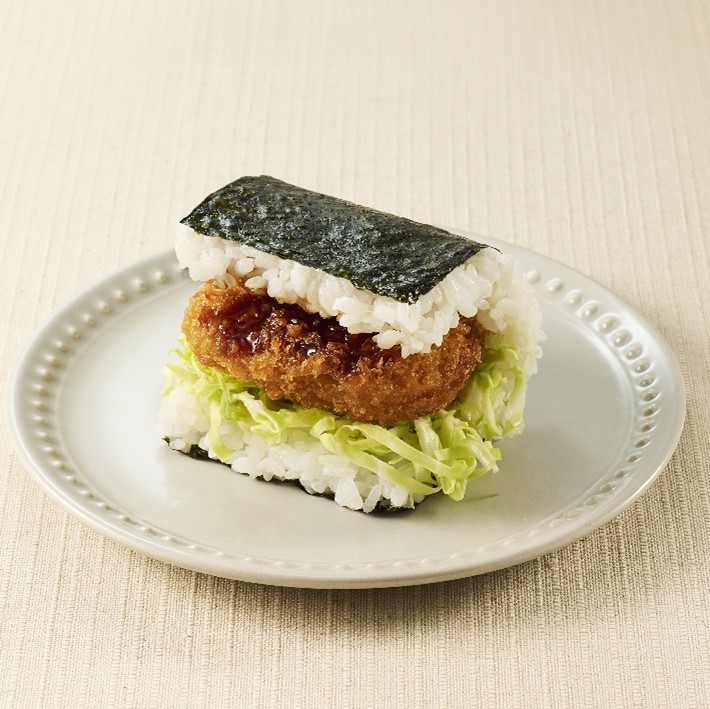 春キャベツのカツサンドおにぎり